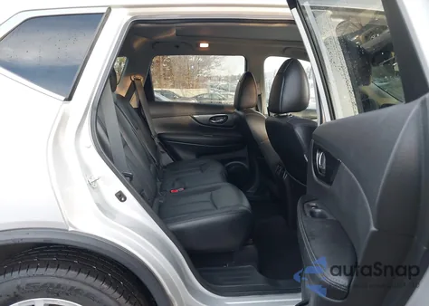 2015 Nissan Rogue Sl z USA, uszkodzony, nr VIN 5N1AT2MV7FC770728